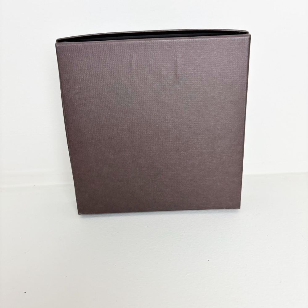 Coach Box - Picture 2 of 9